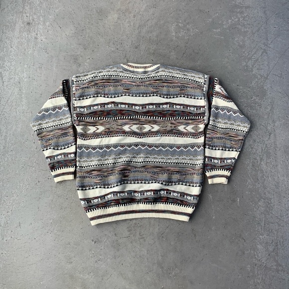 Vintage 90's Coogi Style Patterned 3D Knit Sweater - Picture 4 of 6